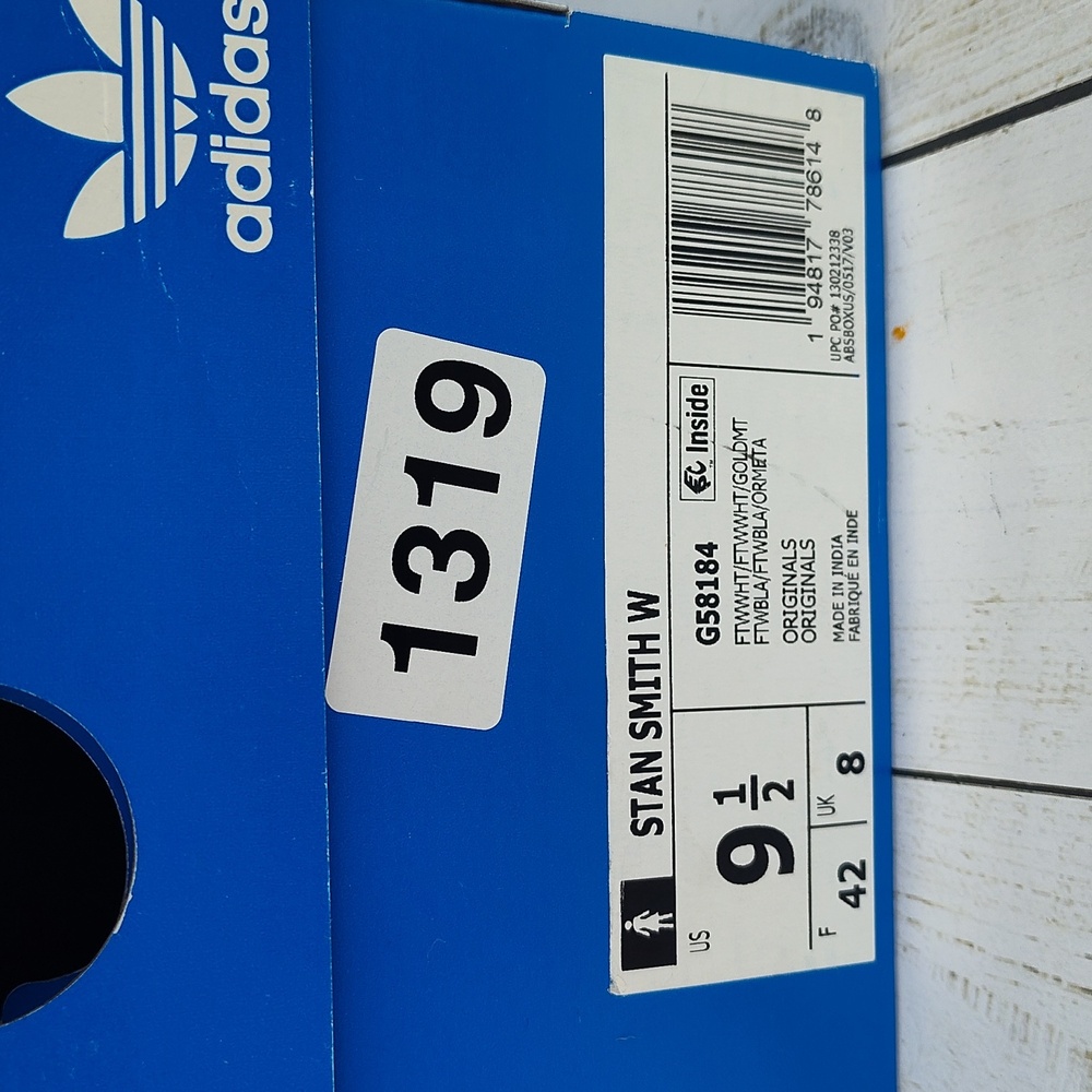 Adidas Original Stan Smith Sneakers - Picture 9 of 12
